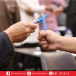 128 – KETIKA DITANGANNYA HANYA ADA PALU