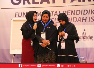 RAHASIA MENJADI ORANG TUA YANG HEBAT