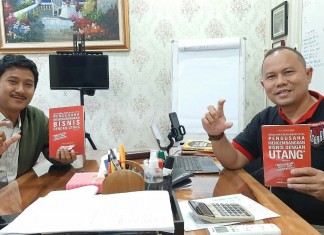 BUKU MERAH adalah Pesan Hidup Berkah dan Berlimpah