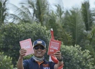 BUKU MERAH bukan Omdo!