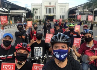 Asyik Gowes, Utang Beres