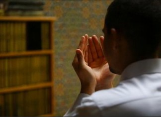 Versi Lengkap Doa Cepat Lunas Utang ke-empat berdoa agar cepat lunas utang