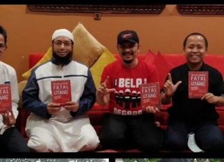 Buat Apa Cari Bajakan, jika Tersedia Buku Merah Gratis?